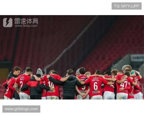 格罗兹尼与苏维埃翼的精彩对决分析与战术探讨