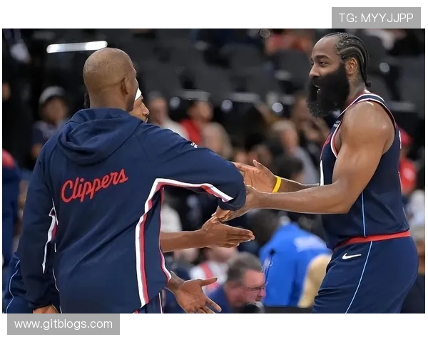 火箭与快船激战11月14日NBA赛场精彩对决即将上演