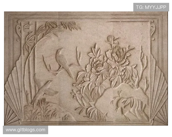 鸟茜砂岩与清水鼓动的对比分析与艺术表现探讨