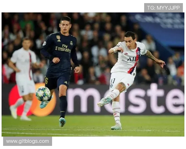 重庆足球队防守反击战术分析及其成效评估