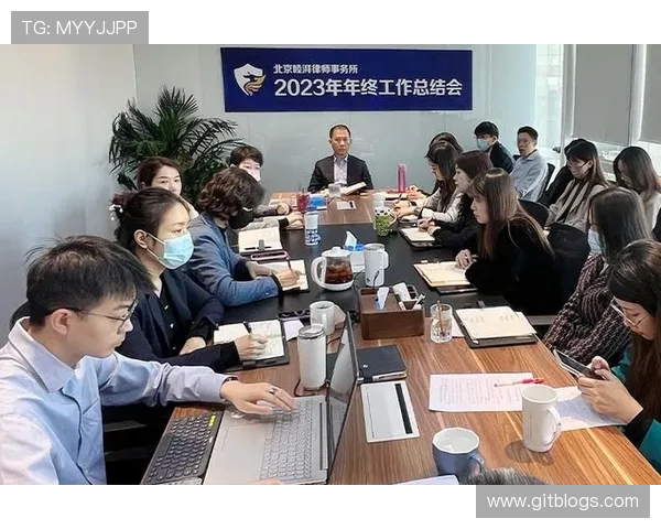 成都与武汉羽毛球队赛后复盘探讨团队协作与战术配合的成功之道