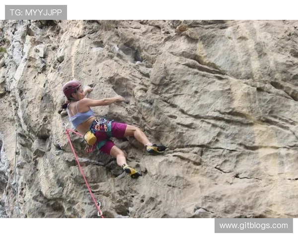 攀岩精神的传承与挑战：深入北京攀岩队的耐力训练与成长之路